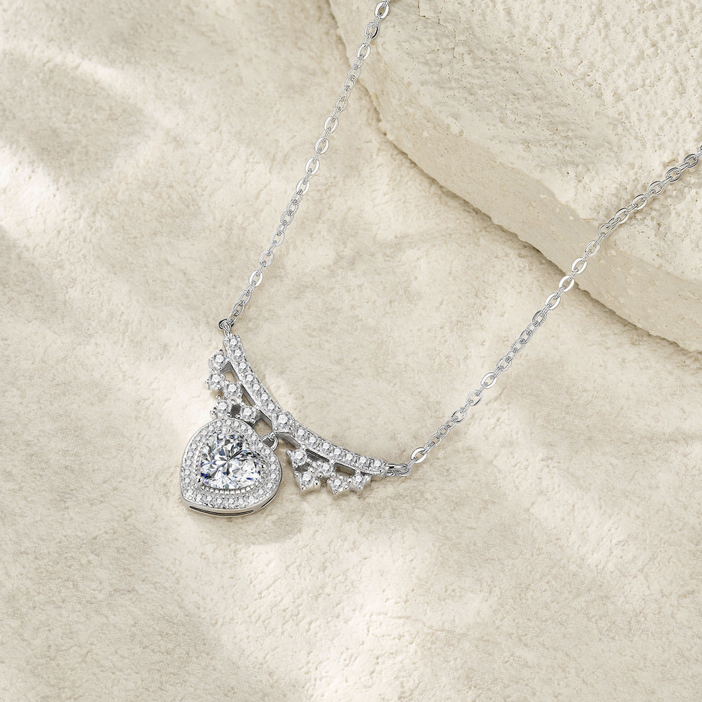 S925 Silver Women’s Heart-Shaped Moissanite Necklace Princess Collarbone Chain Light Luxury Niche Jewelry