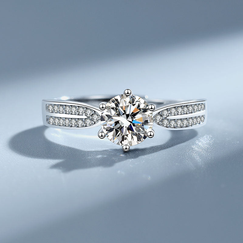 Moissanite Starlight Queen Ring1Carat s925Silver wedding ring for women available for order18k Golden Live Streaming Influencer